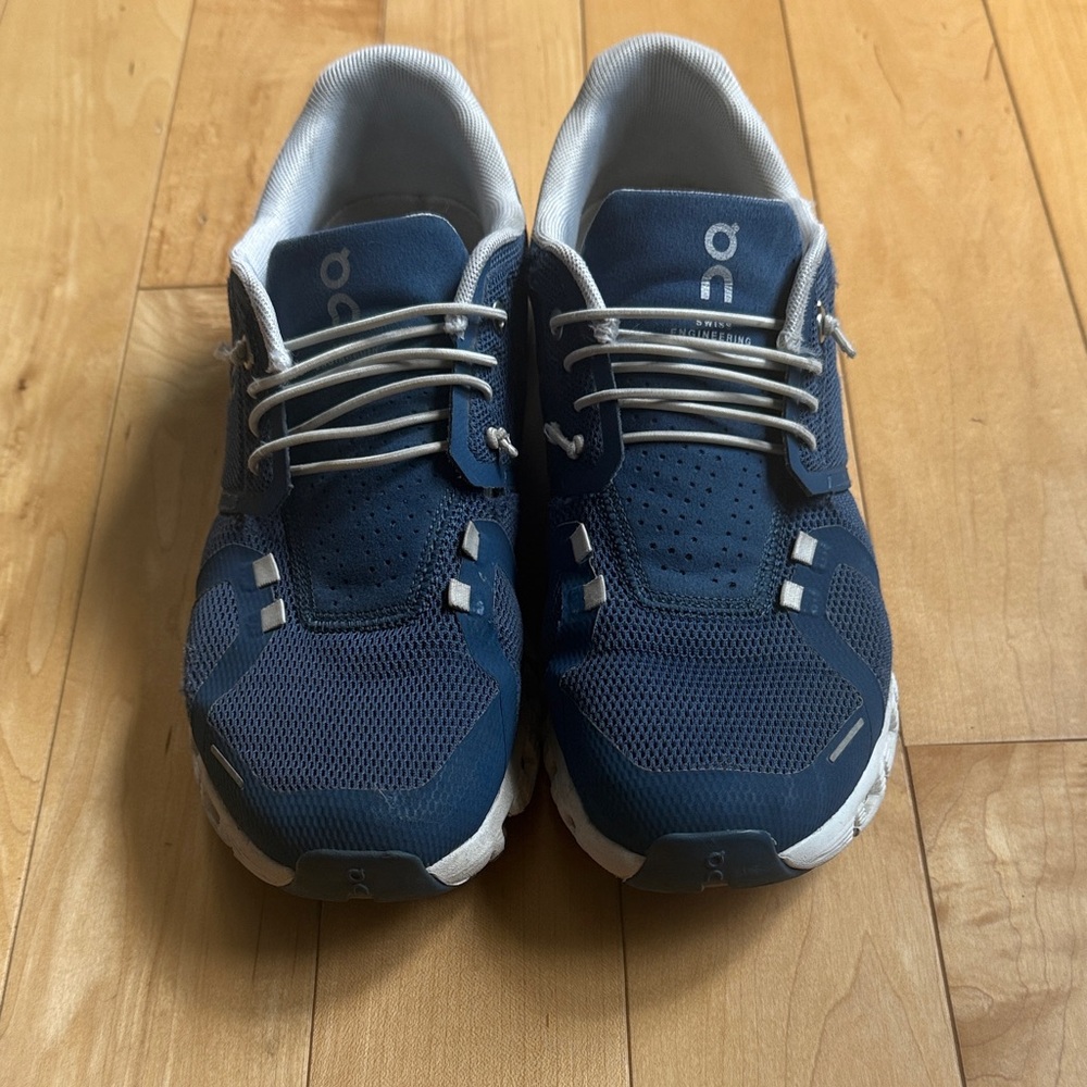 On Running Women’s Navy and White Athletic Shoes